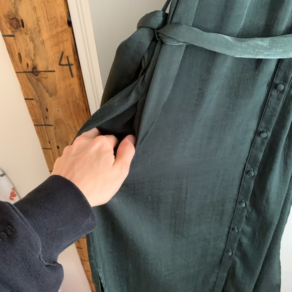 Zara button up satin dress - Picture 4 of 5